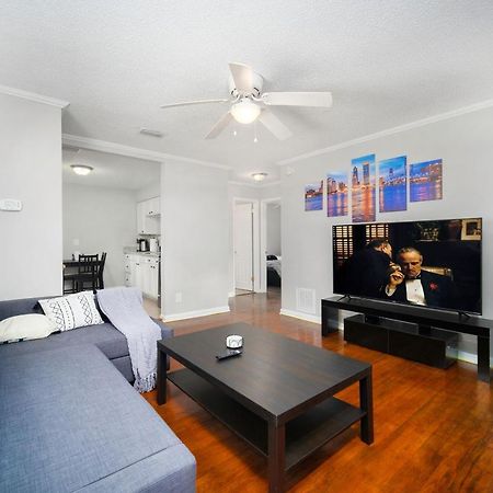King Bedroom 2Bed1Bath Sleeps 4 Close To Town Center Downtown Beach Mayo Clinic Jacksonville Extérieur photo