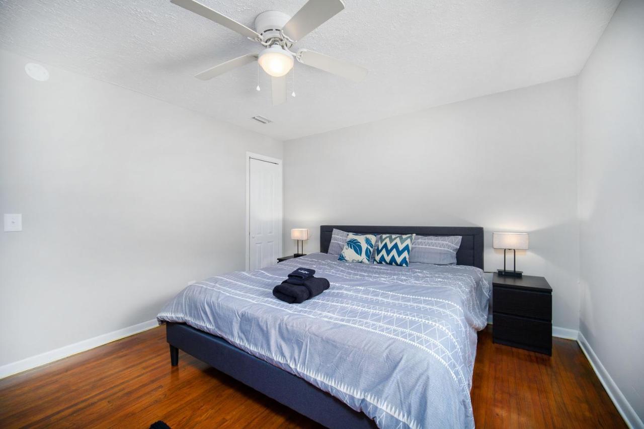 King Bedroom 2Bed1Bath Sleeps 4 Close To Town Center Downtown Beach Mayo Clinic Jacksonville Extérieur photo