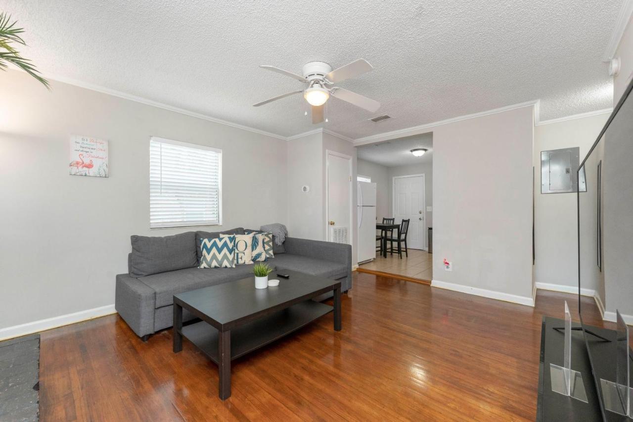King Bedroom 2Bed1Bath Sleeps 4 Close To Town Center Downtown Beach Mayo Clinic Jacksonville Extérieur photo