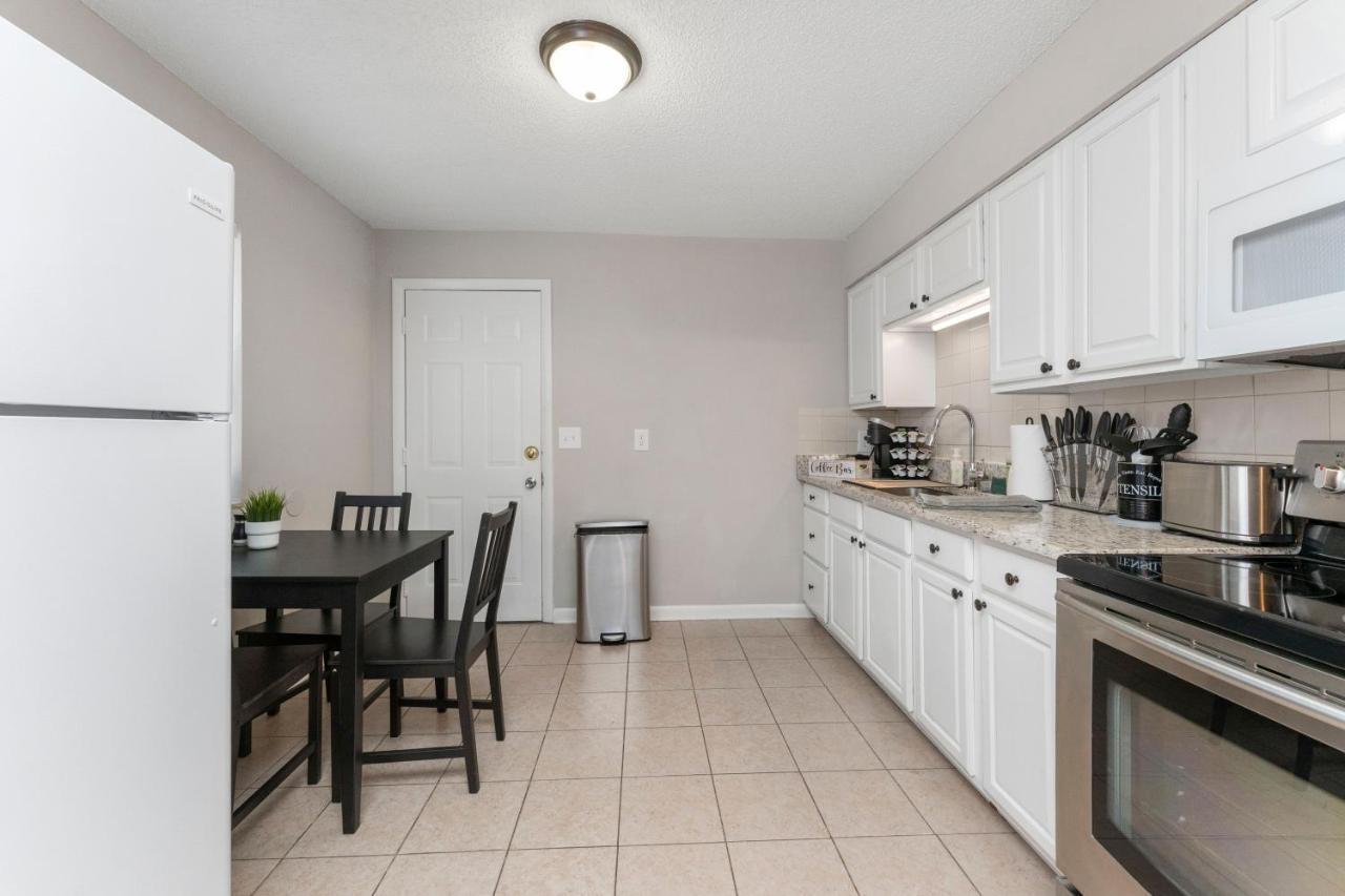 King Bedroom 2Bed1Bath Sleeps 4 Close To Town Center Downtown Beach Mayo Clinic Jacksonville Extérieur photo